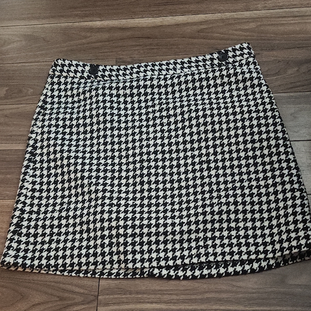 🔥Classic Black and White Houndstooth Mini Skirt